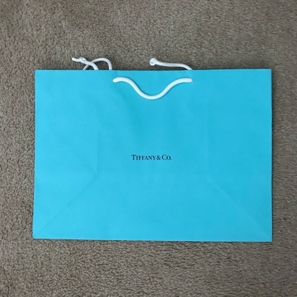 Tiffany & Co Med paper bags - Picture 1 of 2